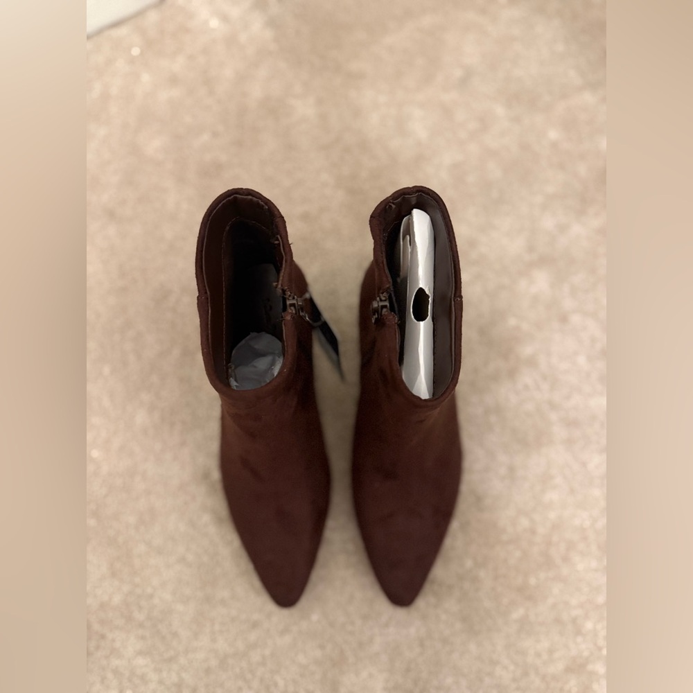 Universal Thread NWT Black Ankle Boot - Picture 6 of 9